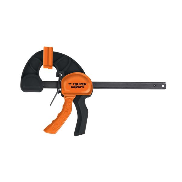 Prensa de ajuste rápido 6' Truper Expert uso rudo, cuerpo nylon negro y naranja, gatillo ergonómico y barra de acero.